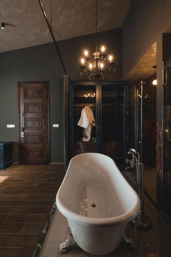 The Chum Boutique Hotell Hue Exteriör bild
