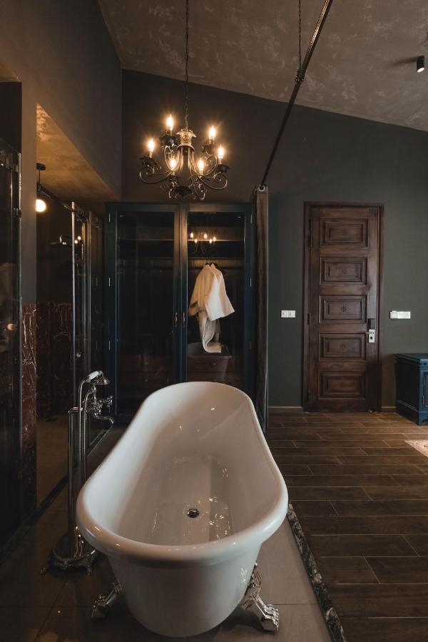 The Chum Boutique Hotell Hue Exteriör bild